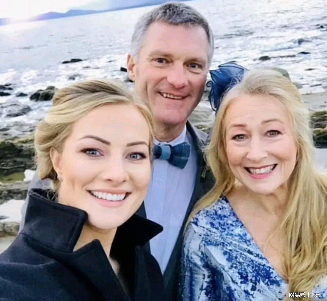 跳伞选手4572米高空跳下！故意不开降落伞坠地身亡，自杀原因曝光