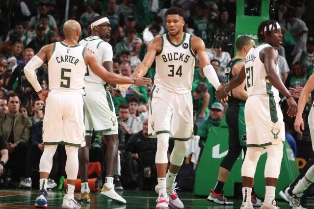 爱游戏体育-【体坛篮球秀】勇士1分险胜 你是更慌还是更有信心？