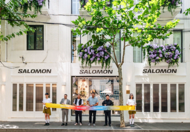 爱游戏中国-萨洛蒙迎来爆发式增长，年销售突破20亿美元大关