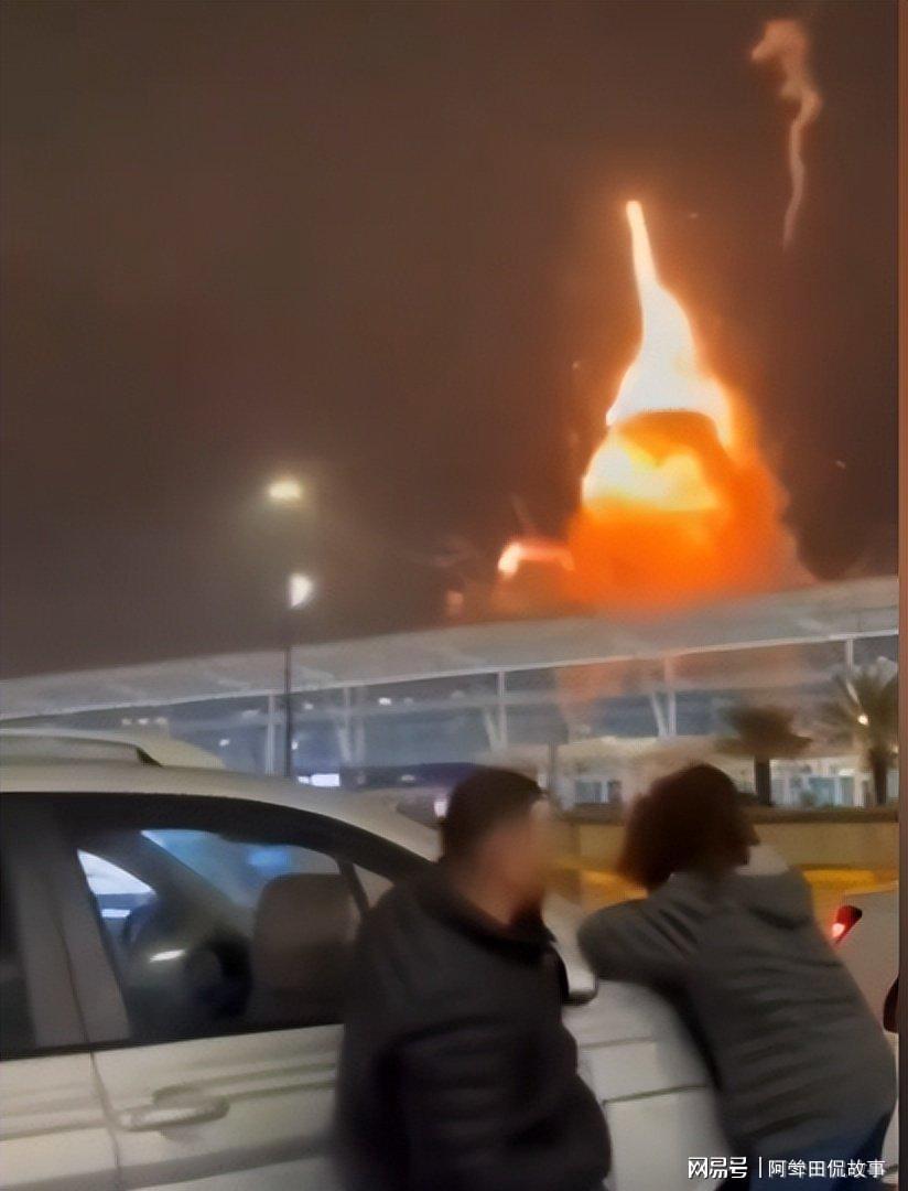 爱游戏体育-迪丽热巴被困迪拜升级！工作人员直飞，只有她转机，网友再曝猛料