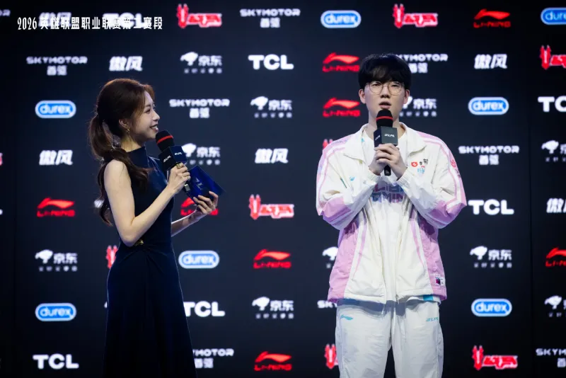 爱游戏官网-LPL分享BLG赛后返图：运筹决胜，连战连捷